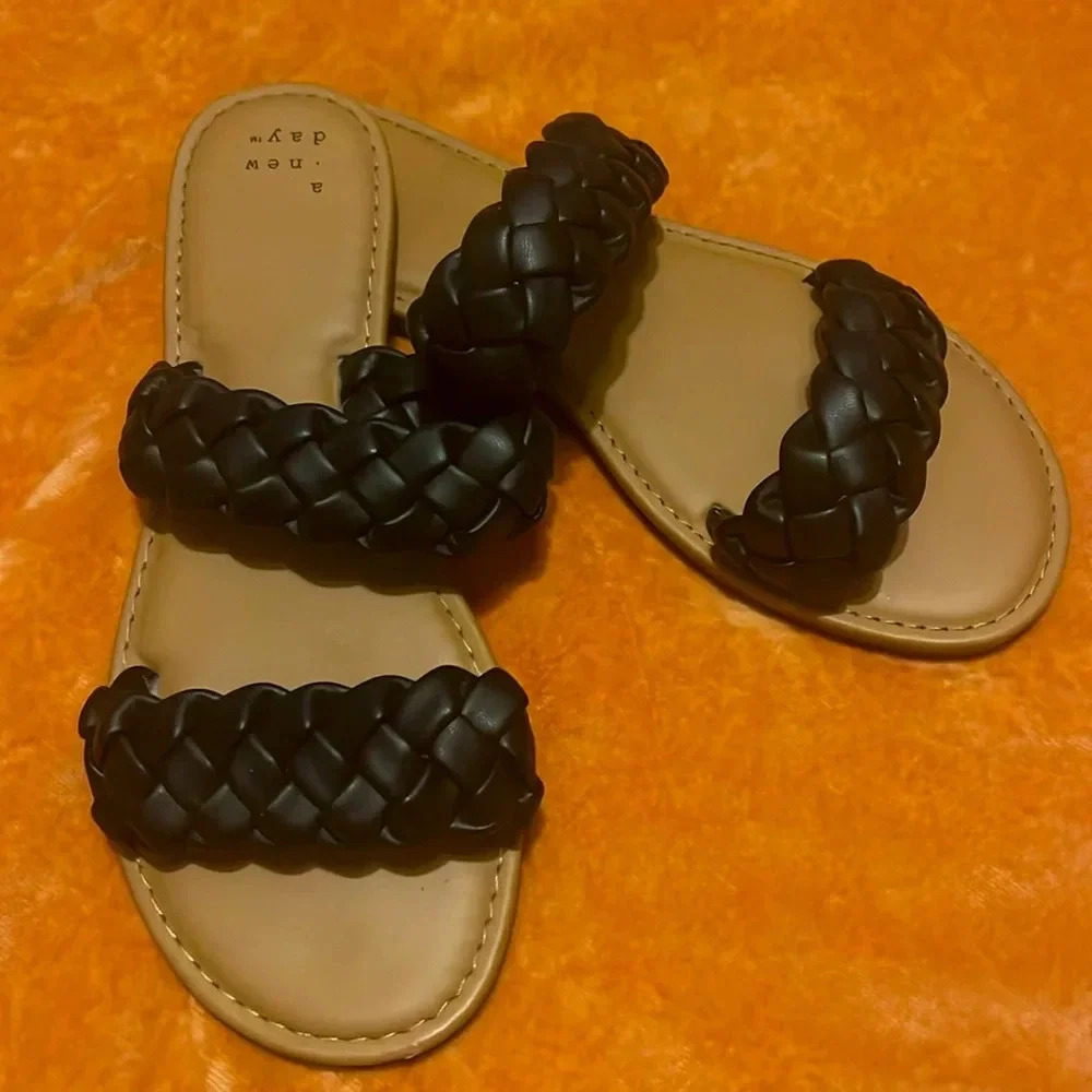A New Day black braided sandals 7